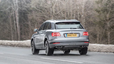 Bentley Bentayga V8 – rear