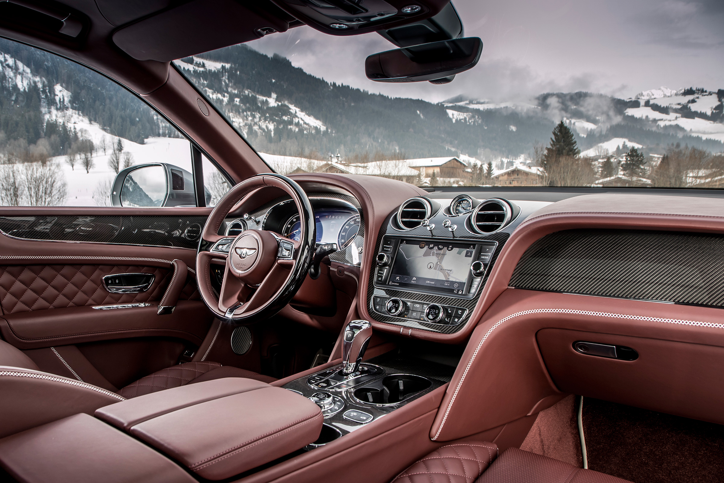 Bentley Bentayga V8 – interior