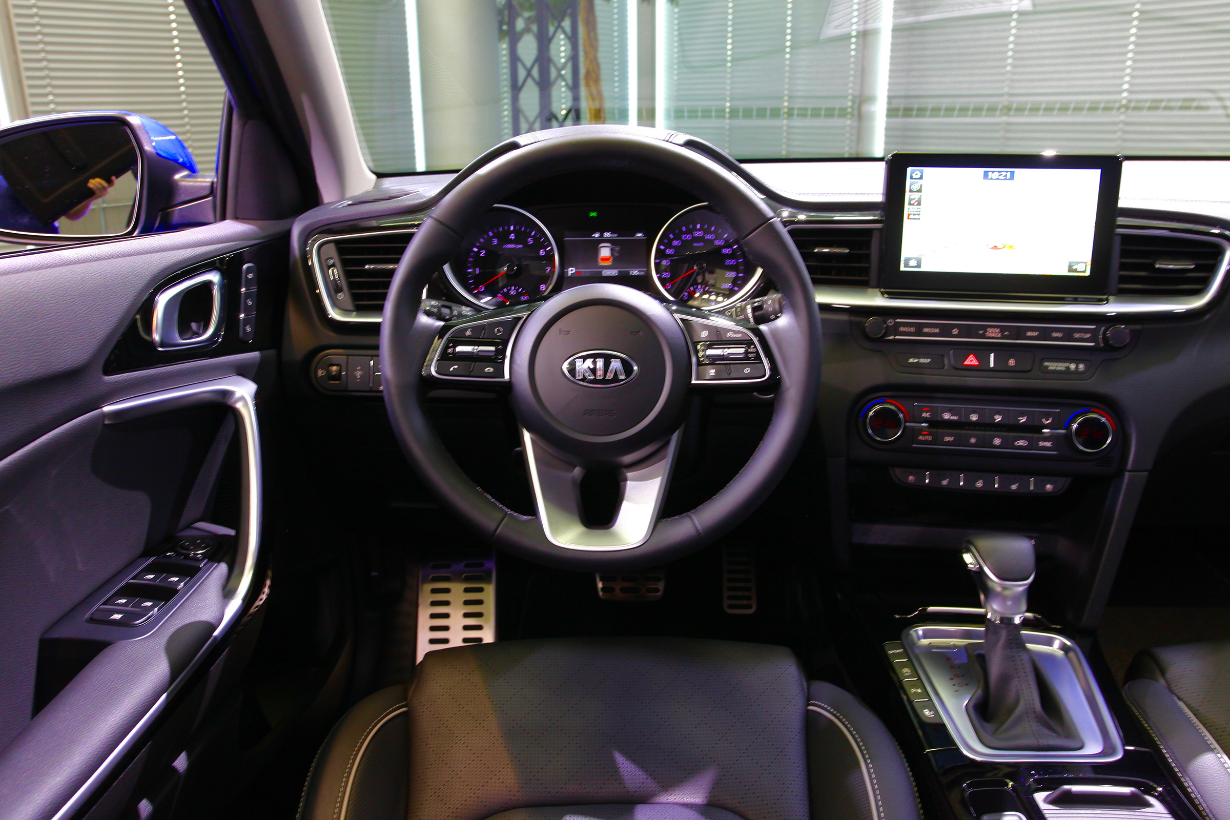 Kia Ceed launch images - dash