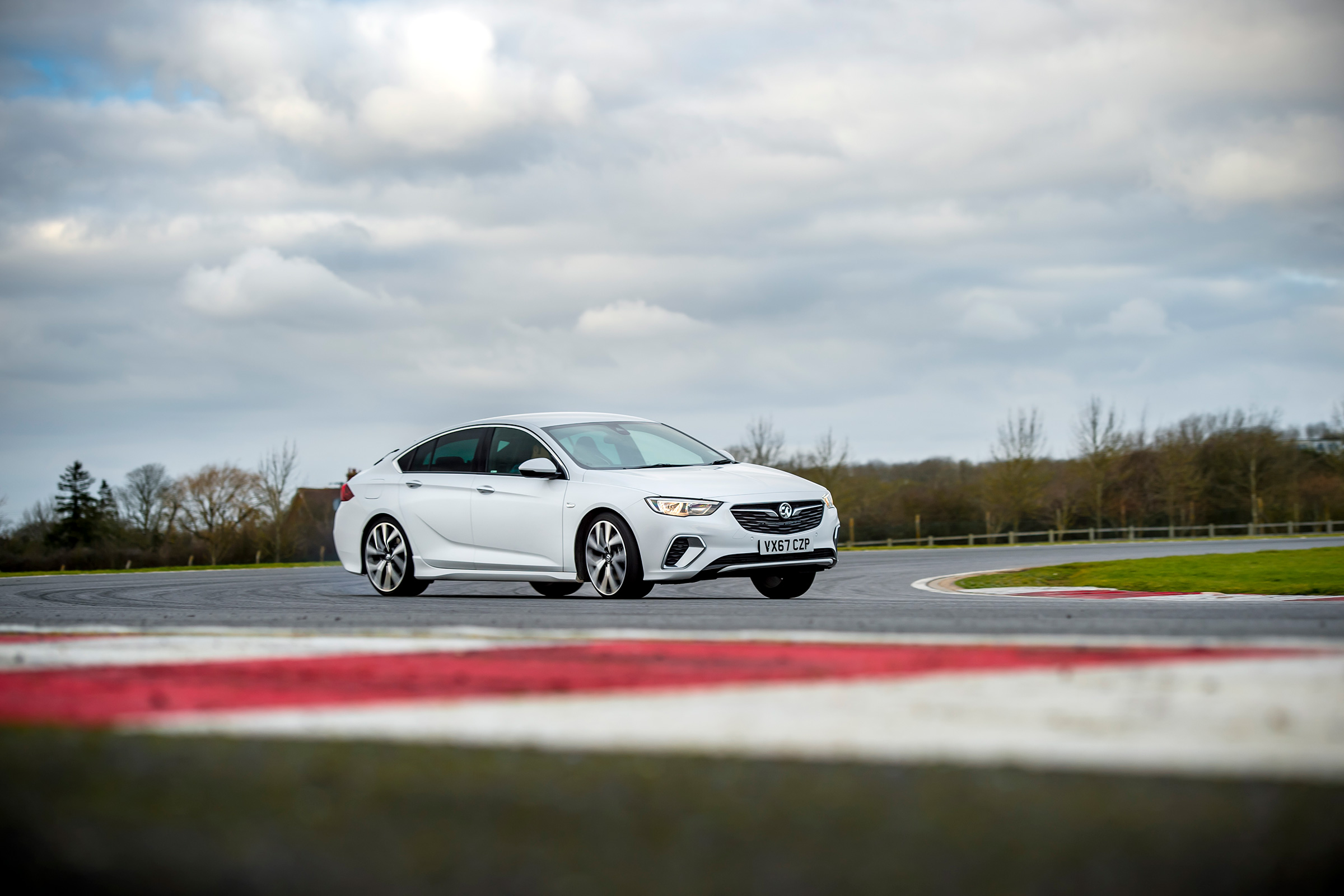 Vauxhall Insignia Grand Sport GSi BiTurbo – side