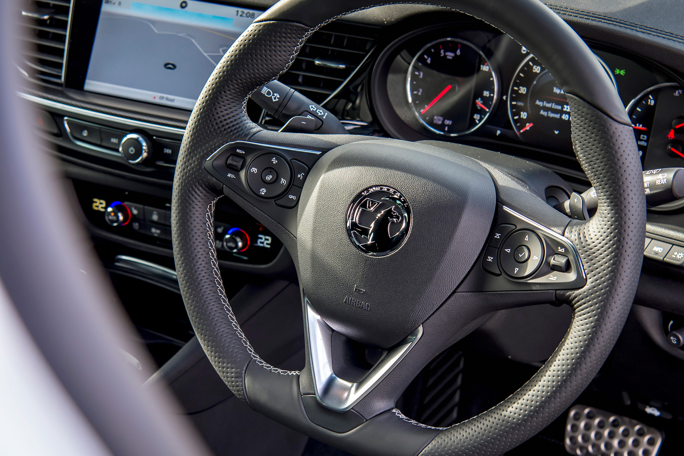 Vauxhall Insignia Grand Sport GSi BiTurbo – steering wheel