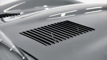 Jaguar D-Type – slatted bonnet