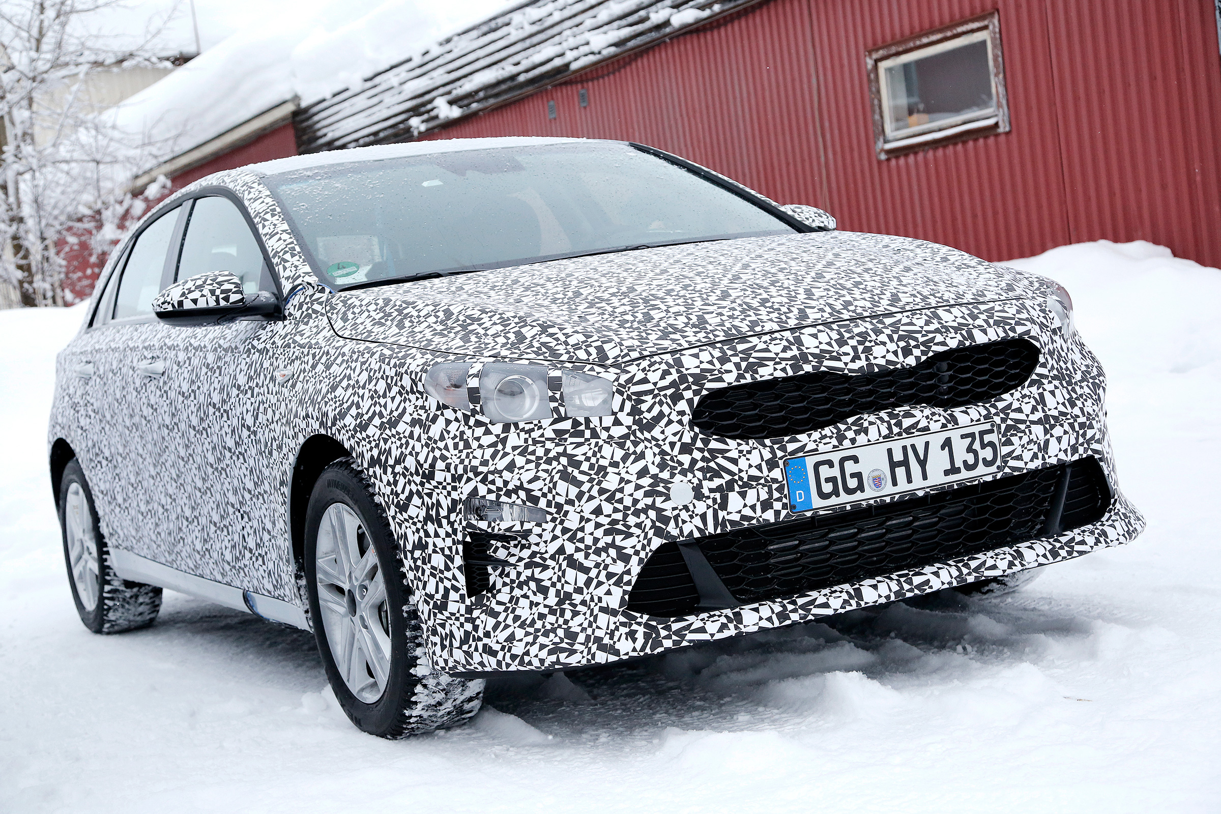 Kia Ceed third-gen – front quarter