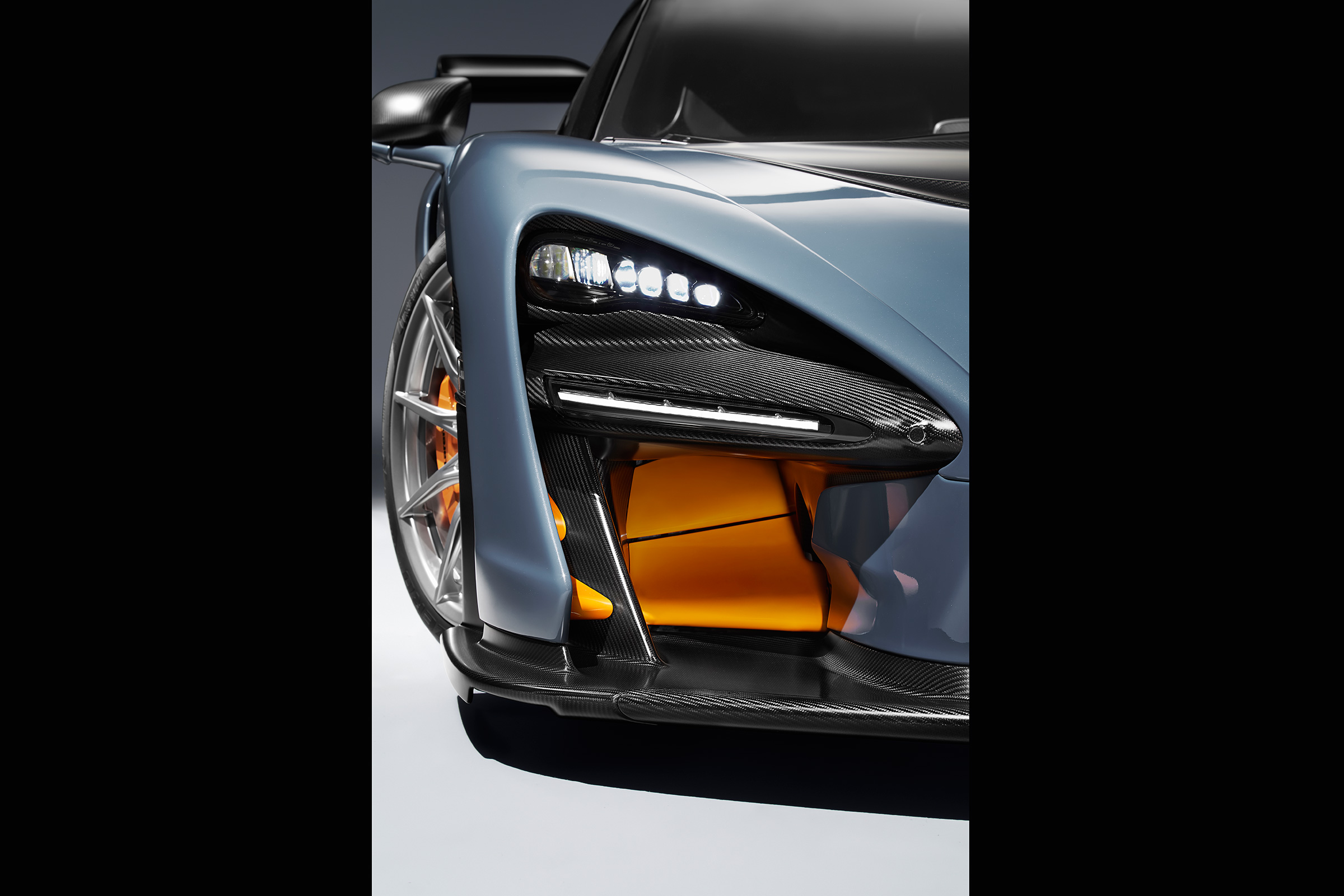 McLaren Senna – headlights
