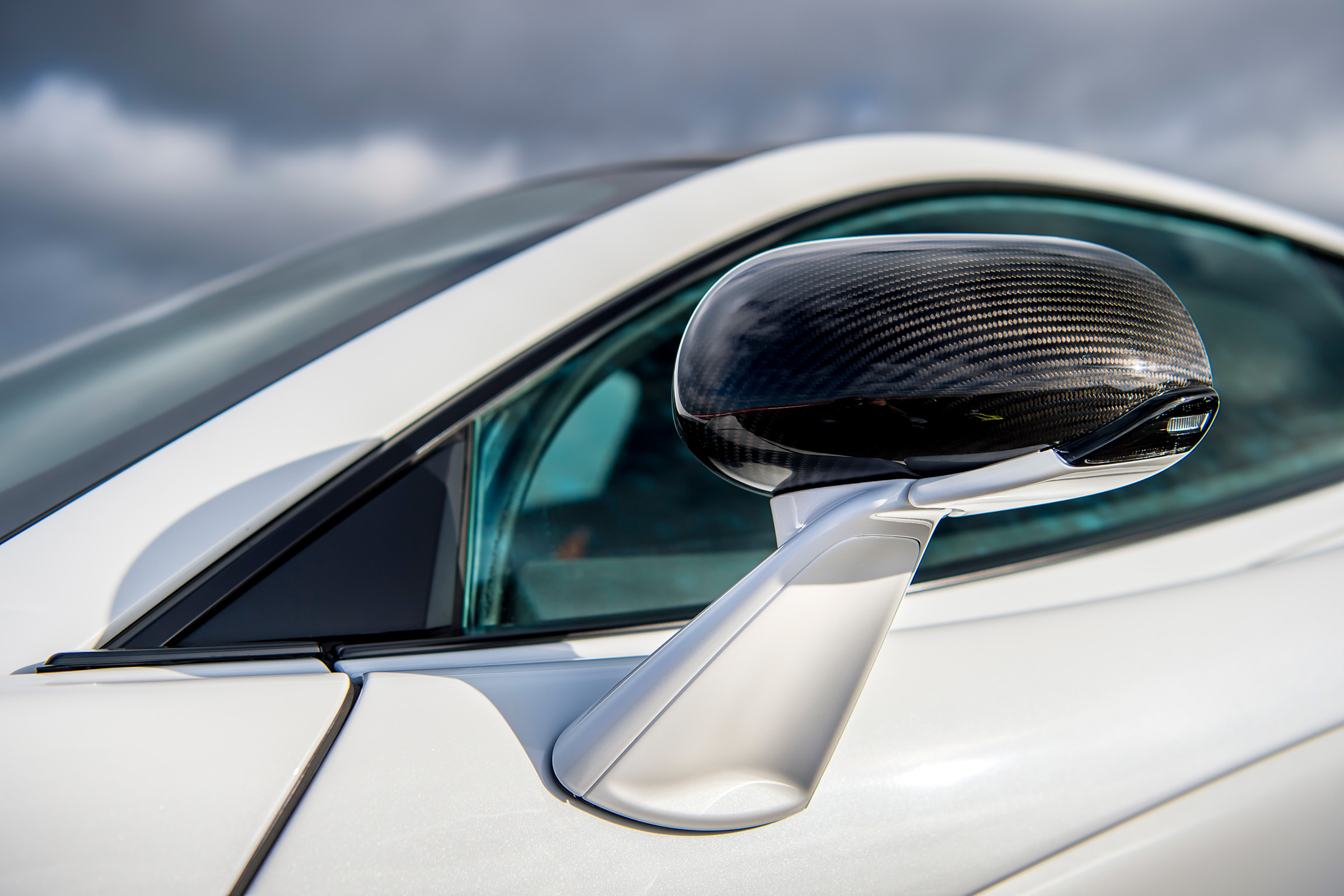 McLaren 570 GT Sportpack – wing mirror