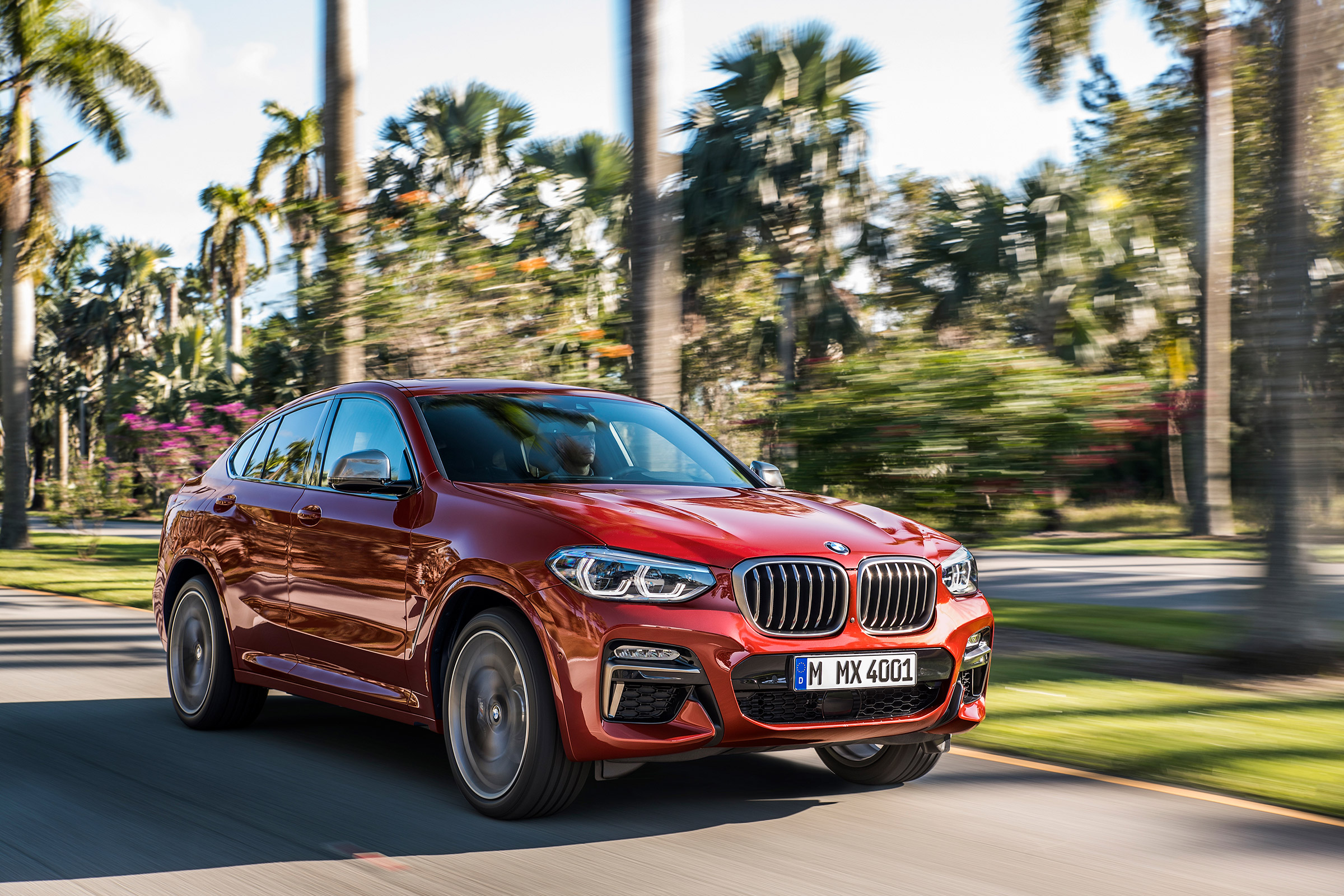 BMW X4 M40d - front quarter