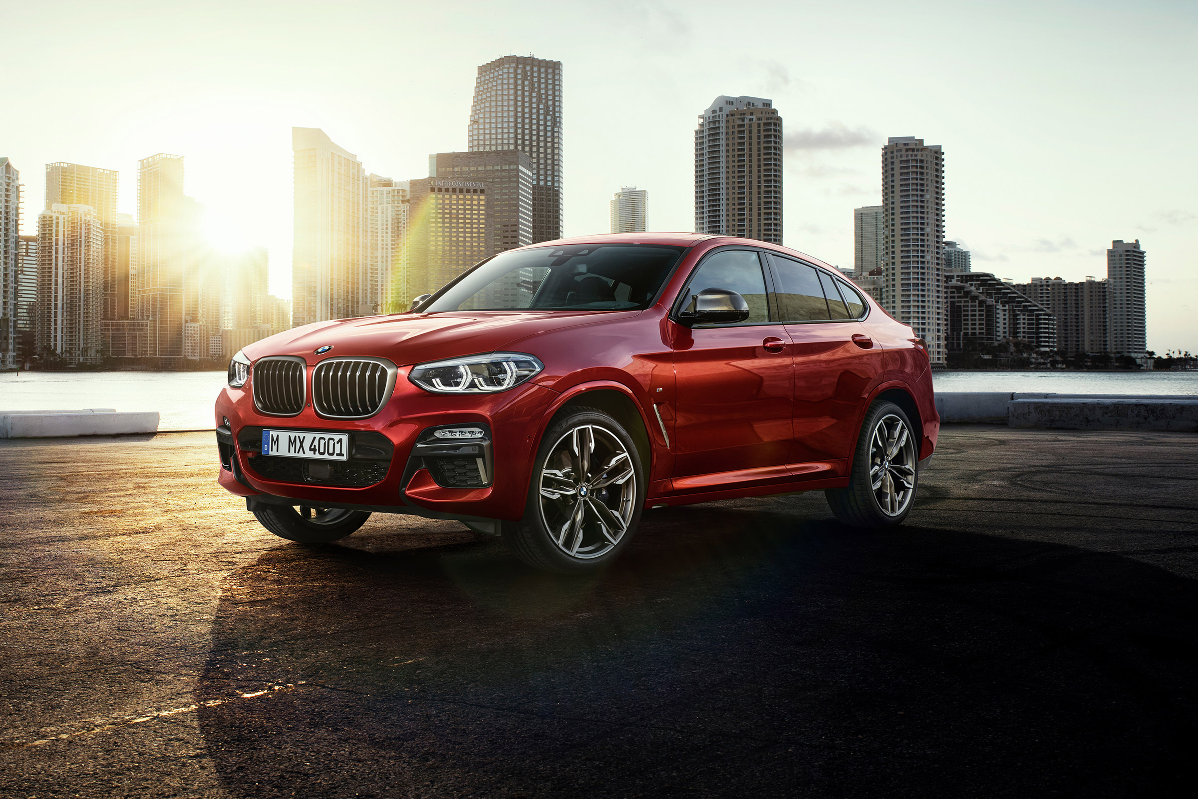 BMW X4 M40d - front quarter static