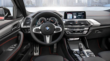 BMW X4 M40d - interior