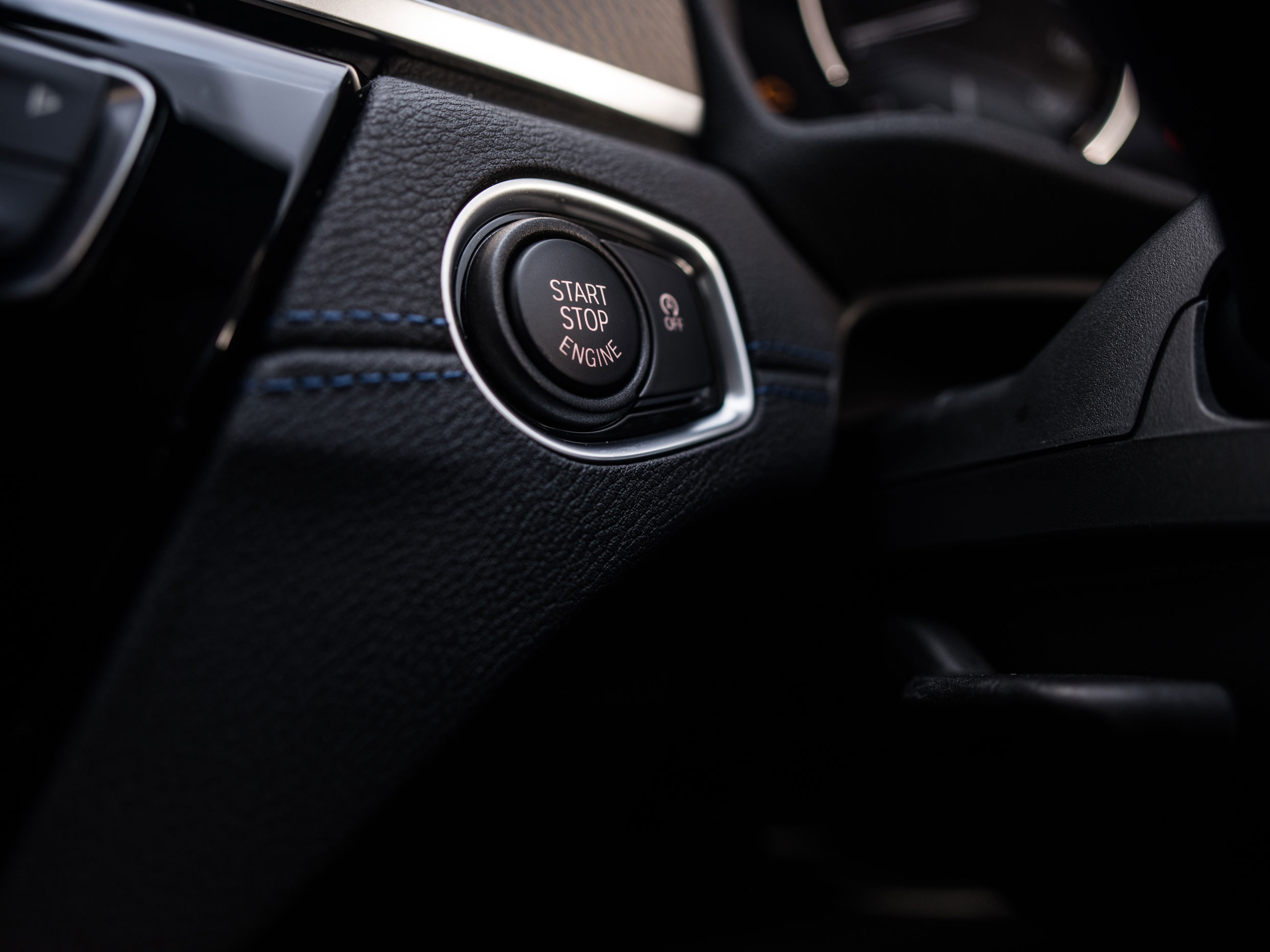 BMW X2 – Start button