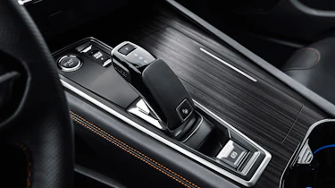 Peugeot 508 saloon - interior