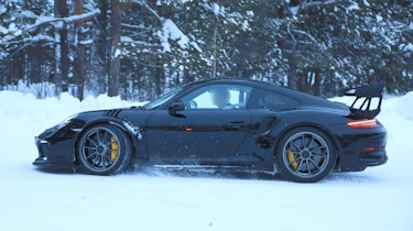 2018 Porsche 911 GT3 RS prototype - Side