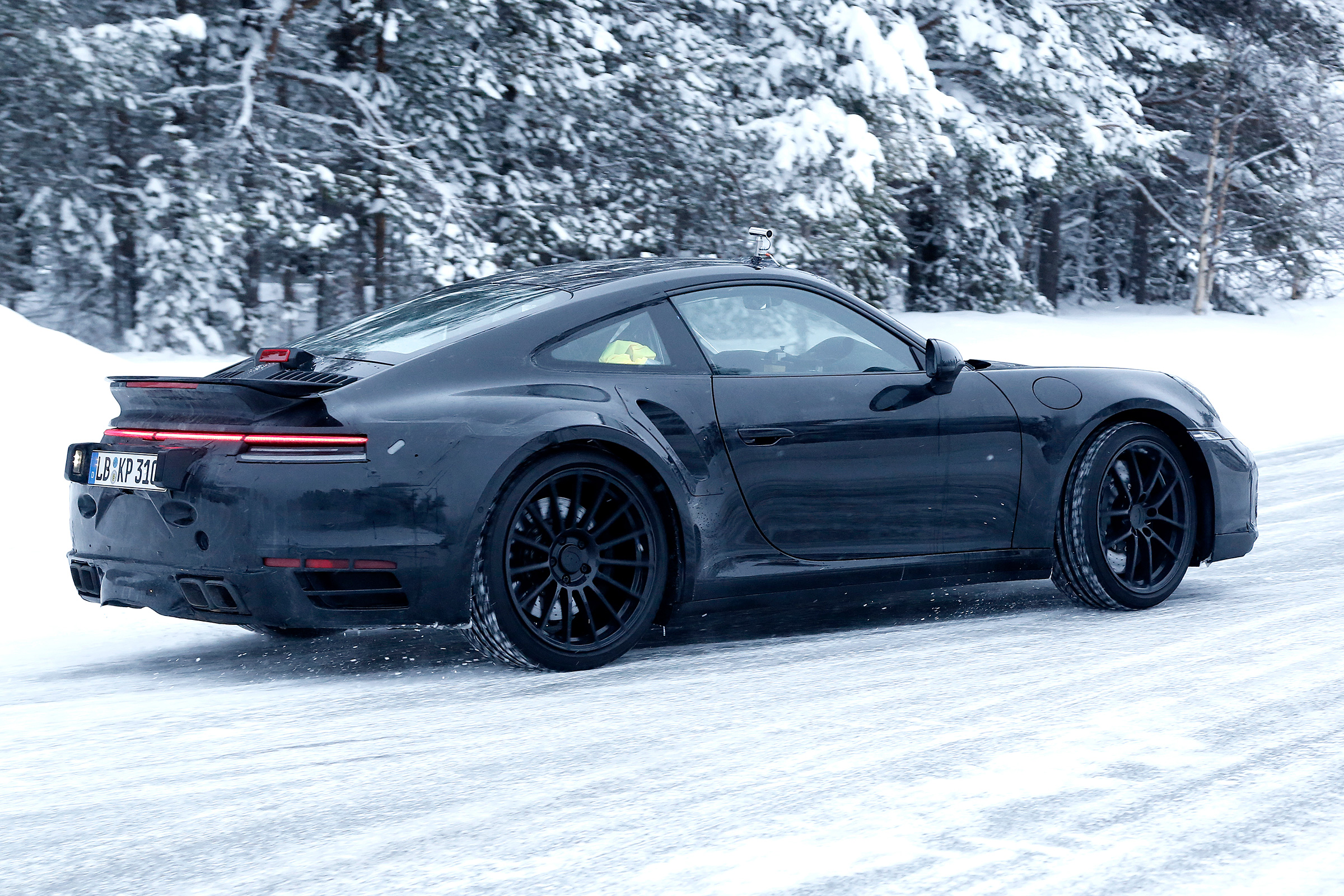 Porsche 911 Turbo spy