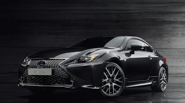 Lexus RC300h F Sport Black Edition – front quarter