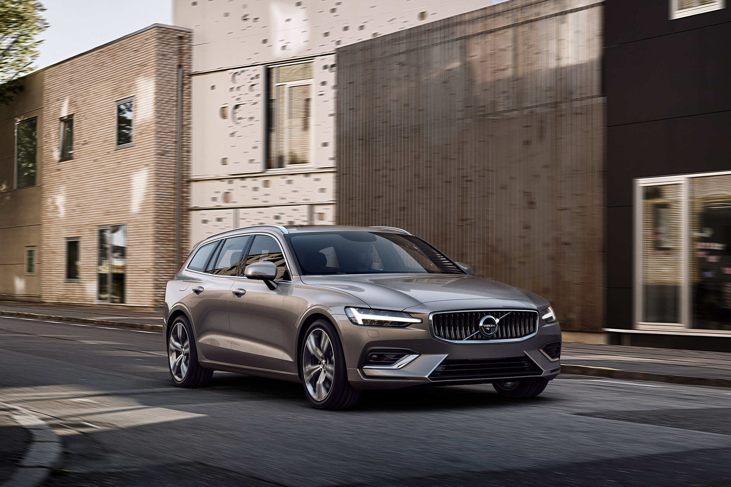 Volvo V60 front quarter