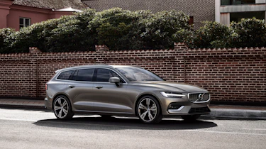 Volvo V60 press - front driving