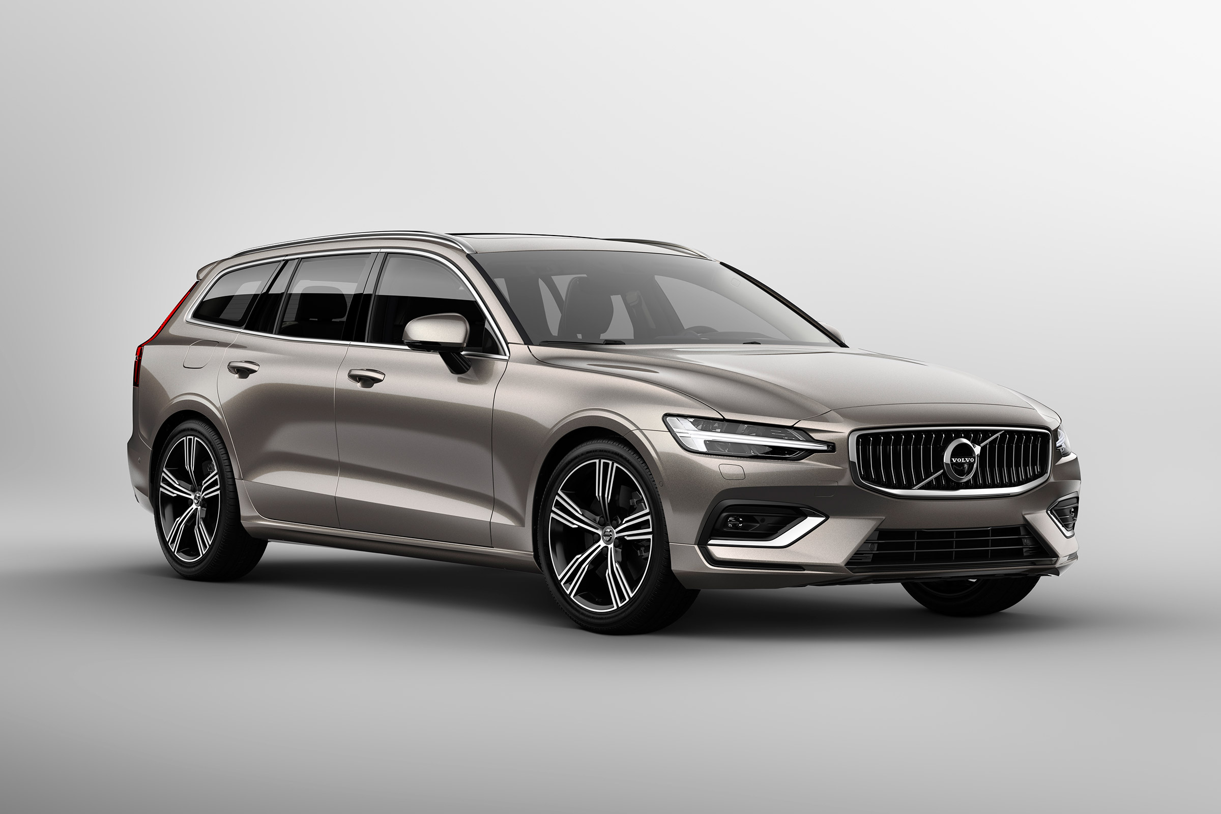 Volvo V60 press - front quarter