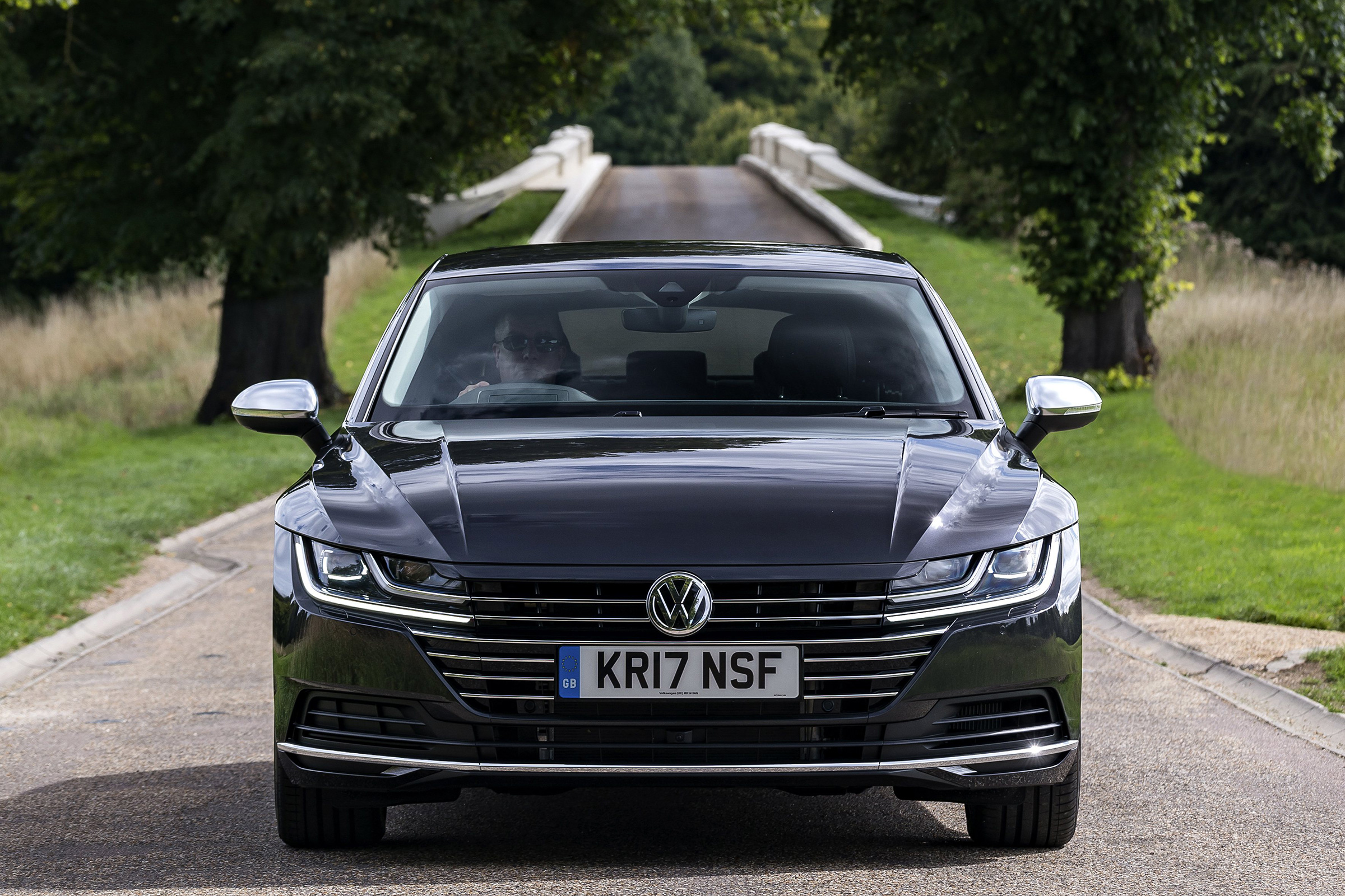 Volkswagen Arteon – front