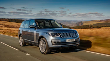 Range Rover P400e PHEV front three quarters
