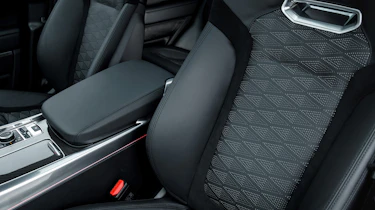 Range Rover Sport SVR seats
