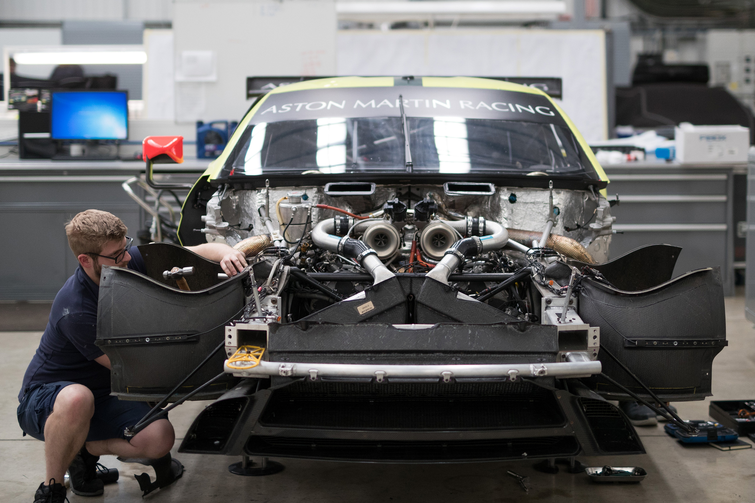 2018 Aston Martin Vantage GTE – engine