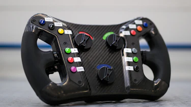 2018 Aston Martin Vantage GTE – steering wheel