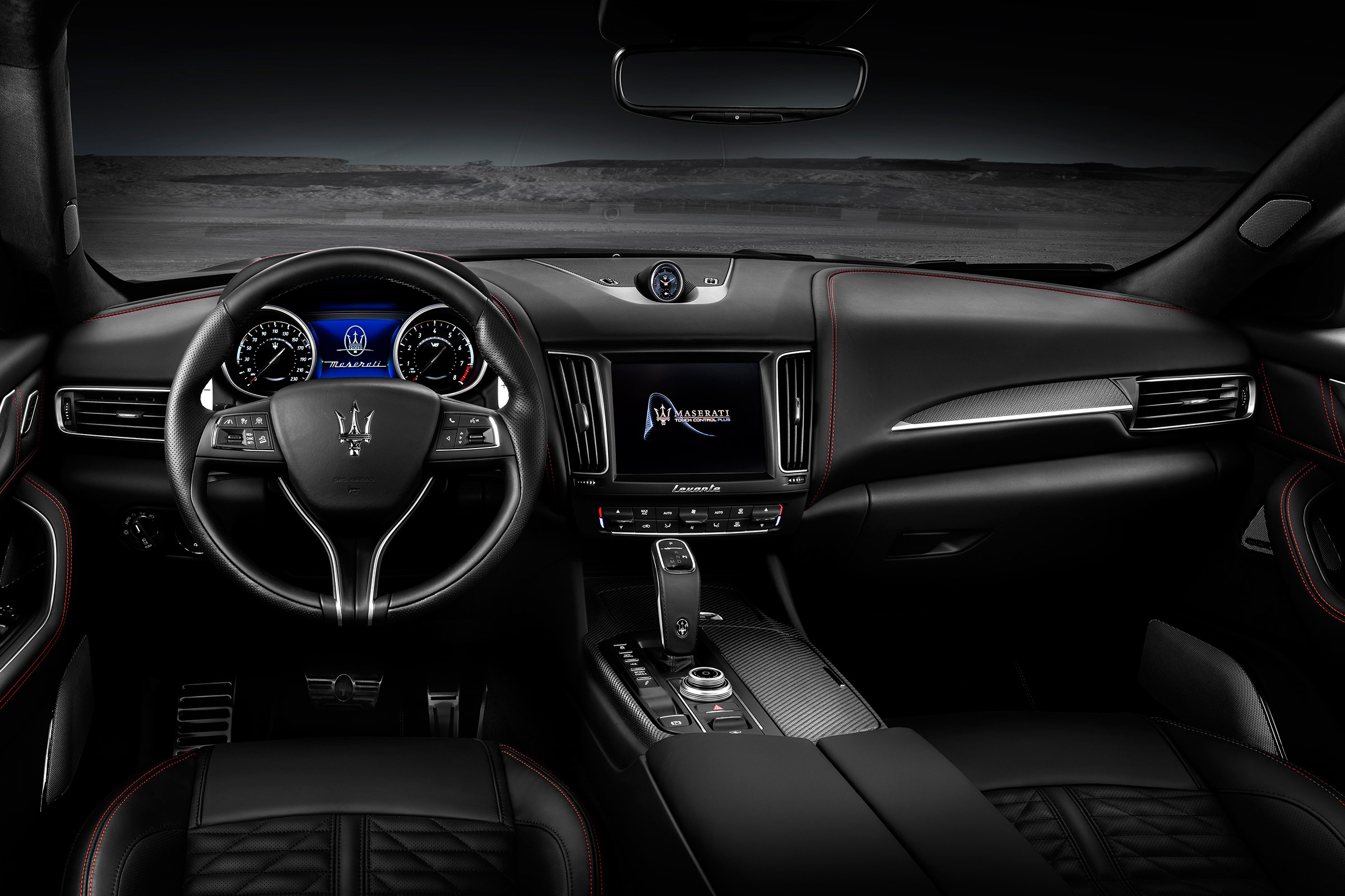 Maserati Levante Trofeo - interior