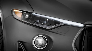 Maserati Levante Trofeo - lighting