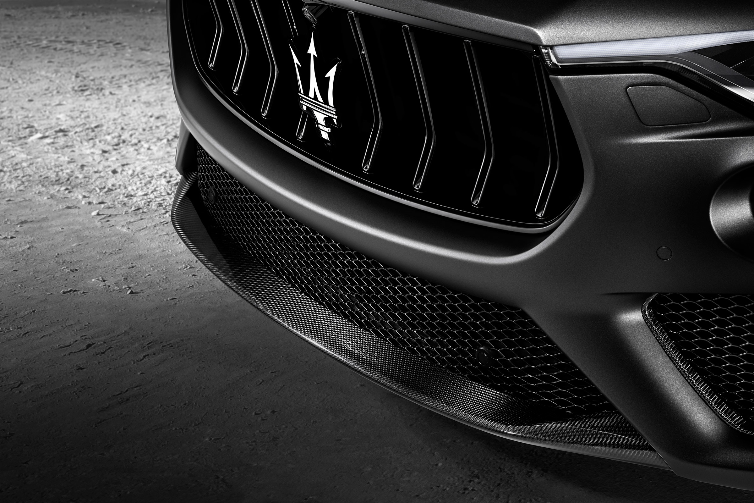 Maserati Levante Trofeo - chin