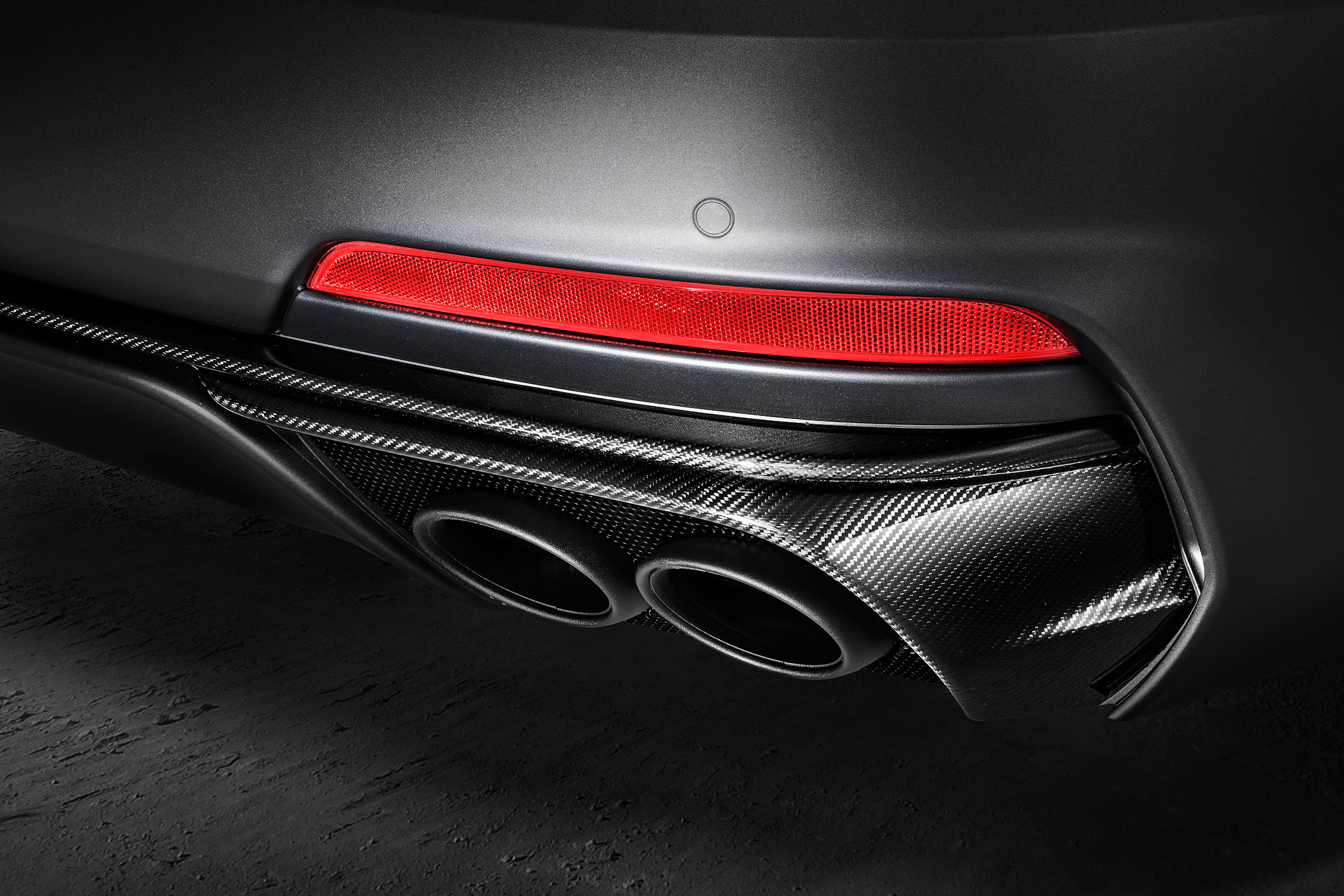 Maserati Levante Trofeo - pipes