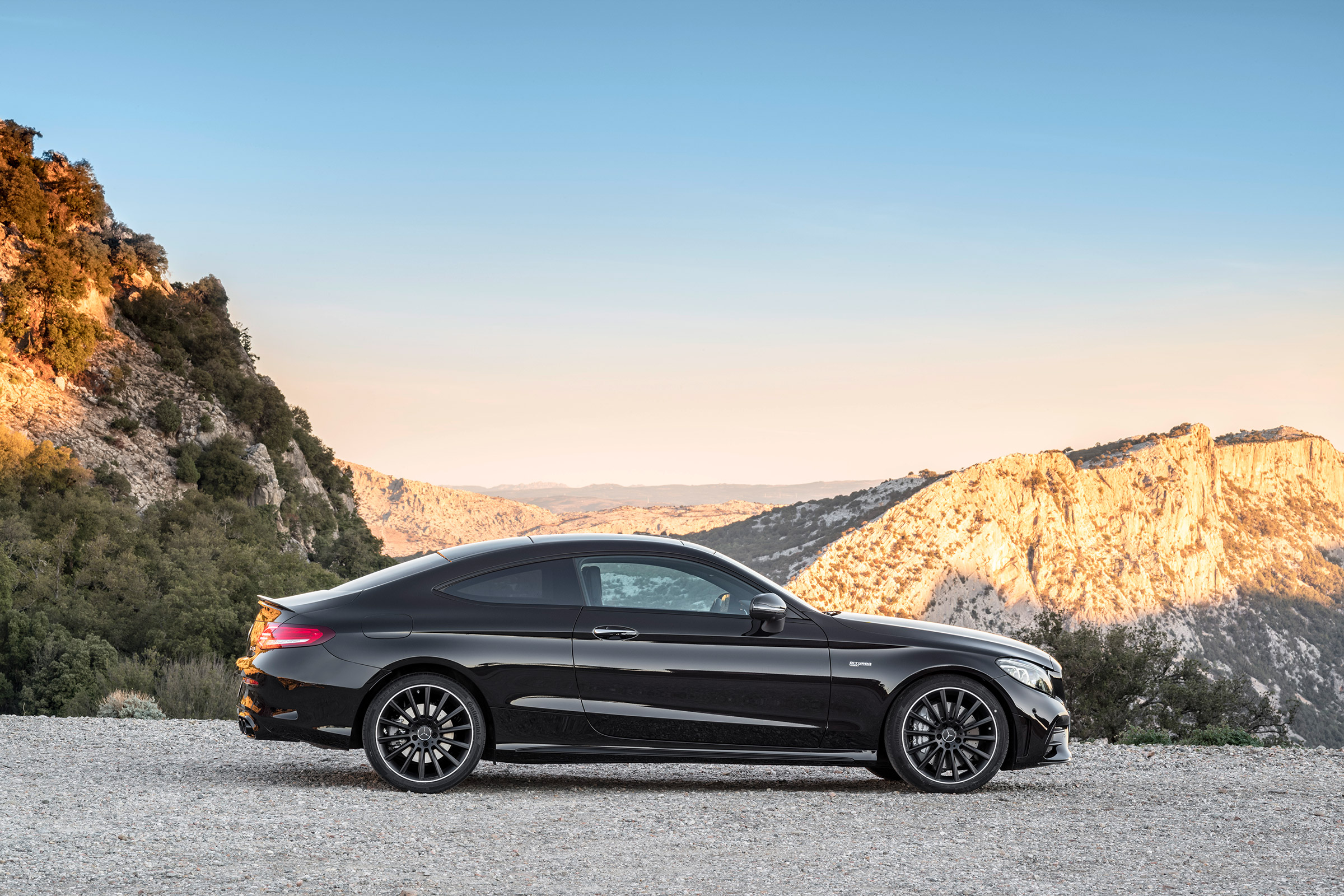 Mercedes-AMG C43 Coupe - side