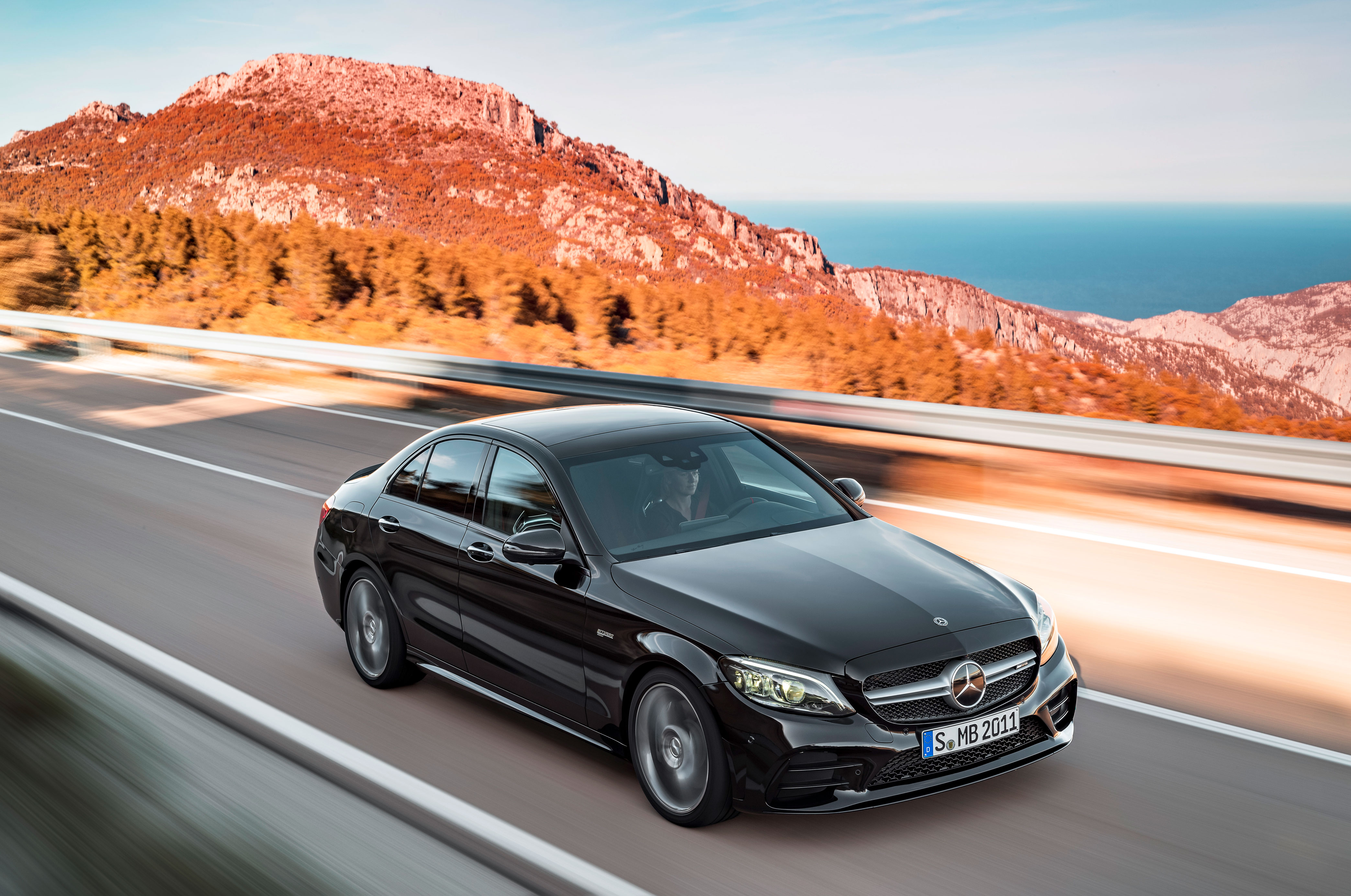 2018 Mercedes-AMG C43 saloon