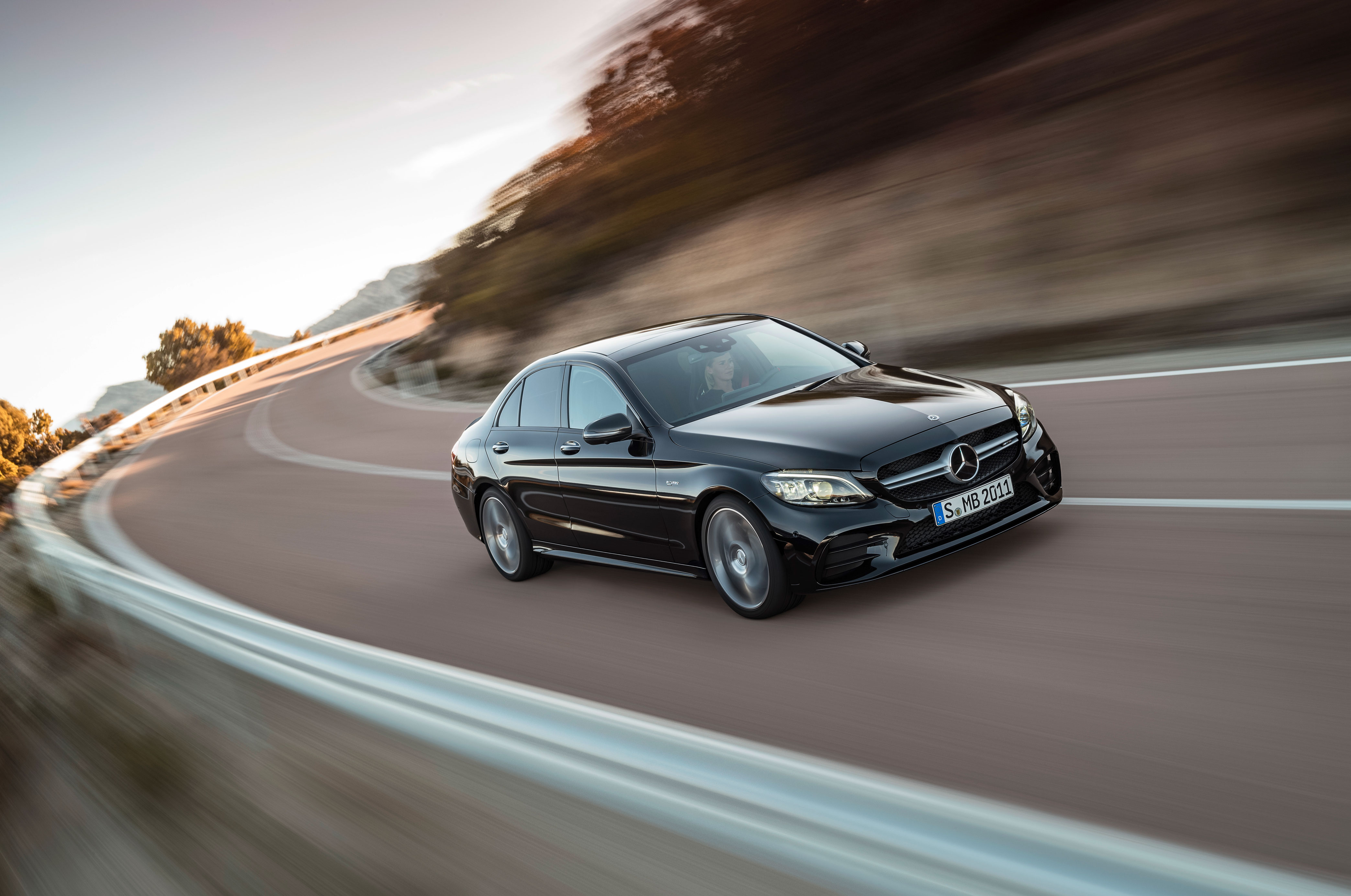 2018 Mercedes-AMG C43 saloon