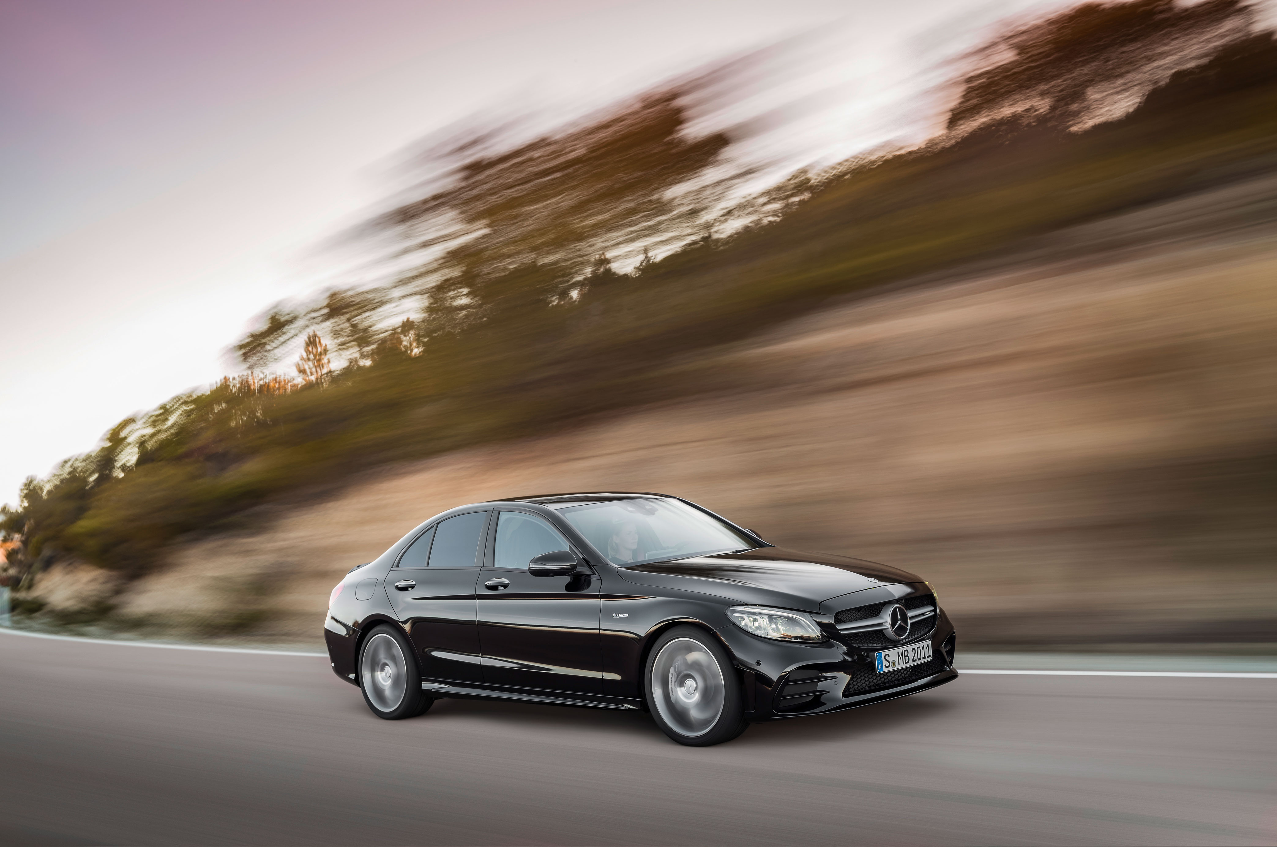 2018 Mercedes-AMG C43 saloon