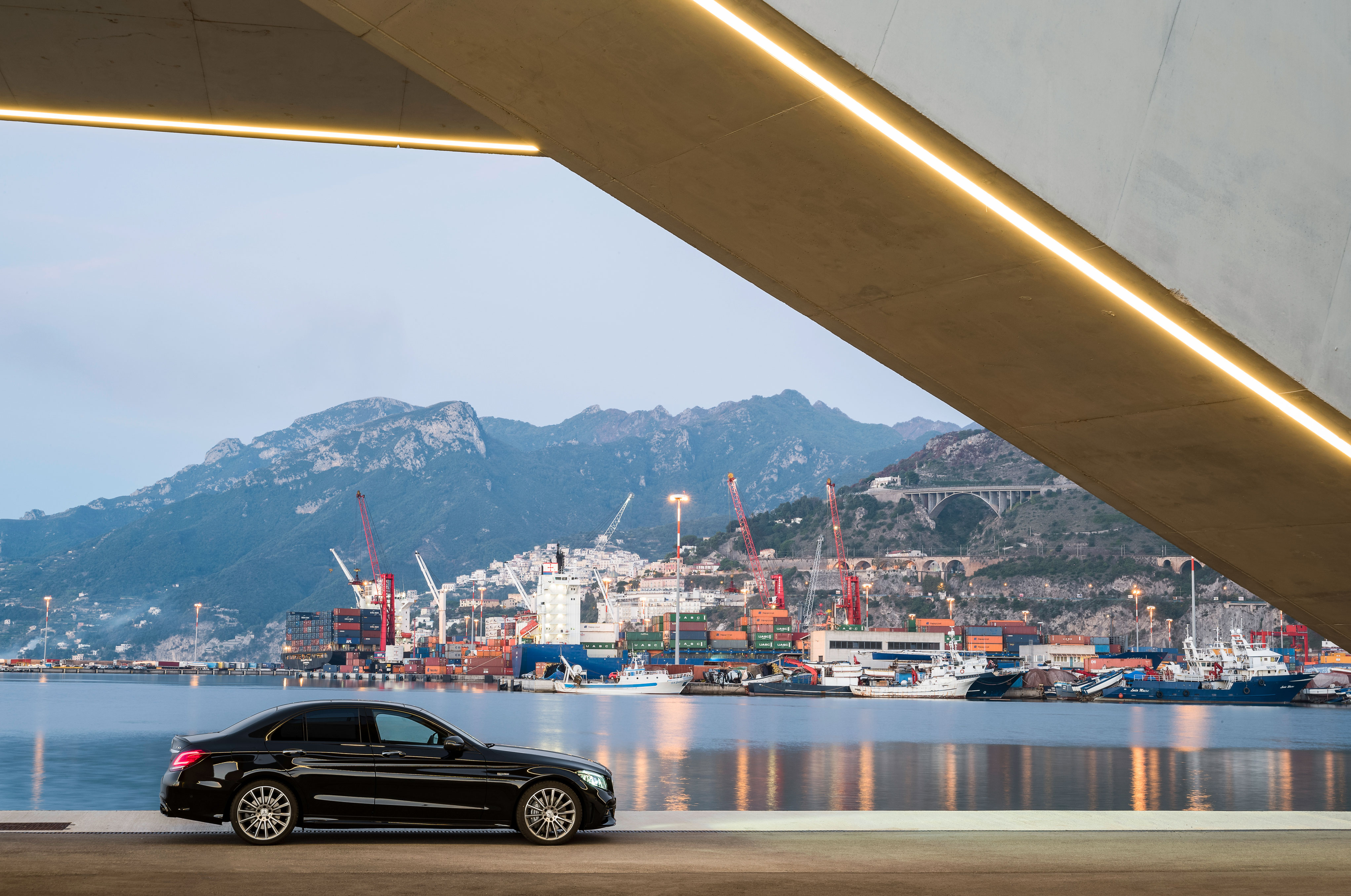 2018 Mercedes-AMG C43 saloon