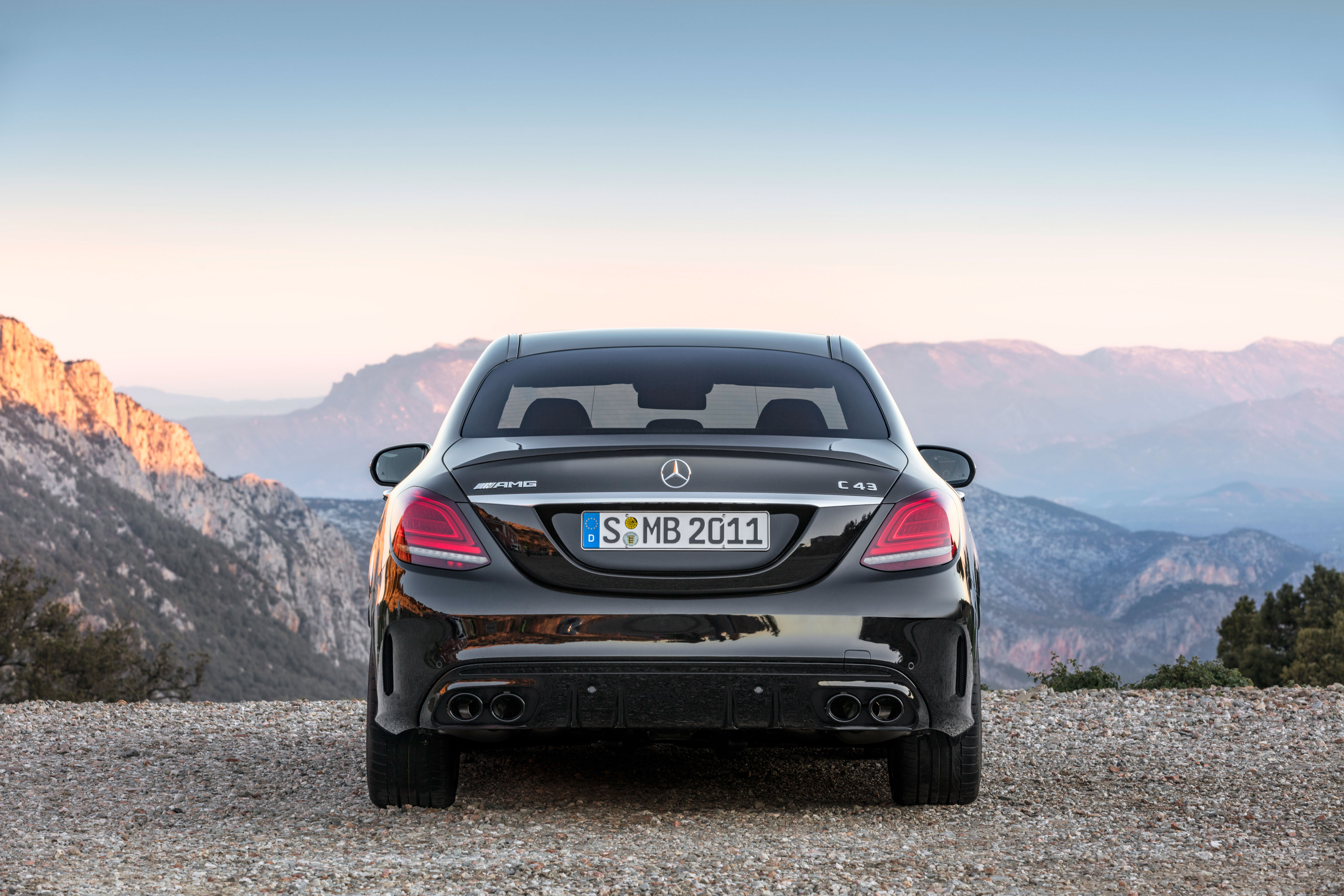 2018 Mercedes-AMG C43 saloon