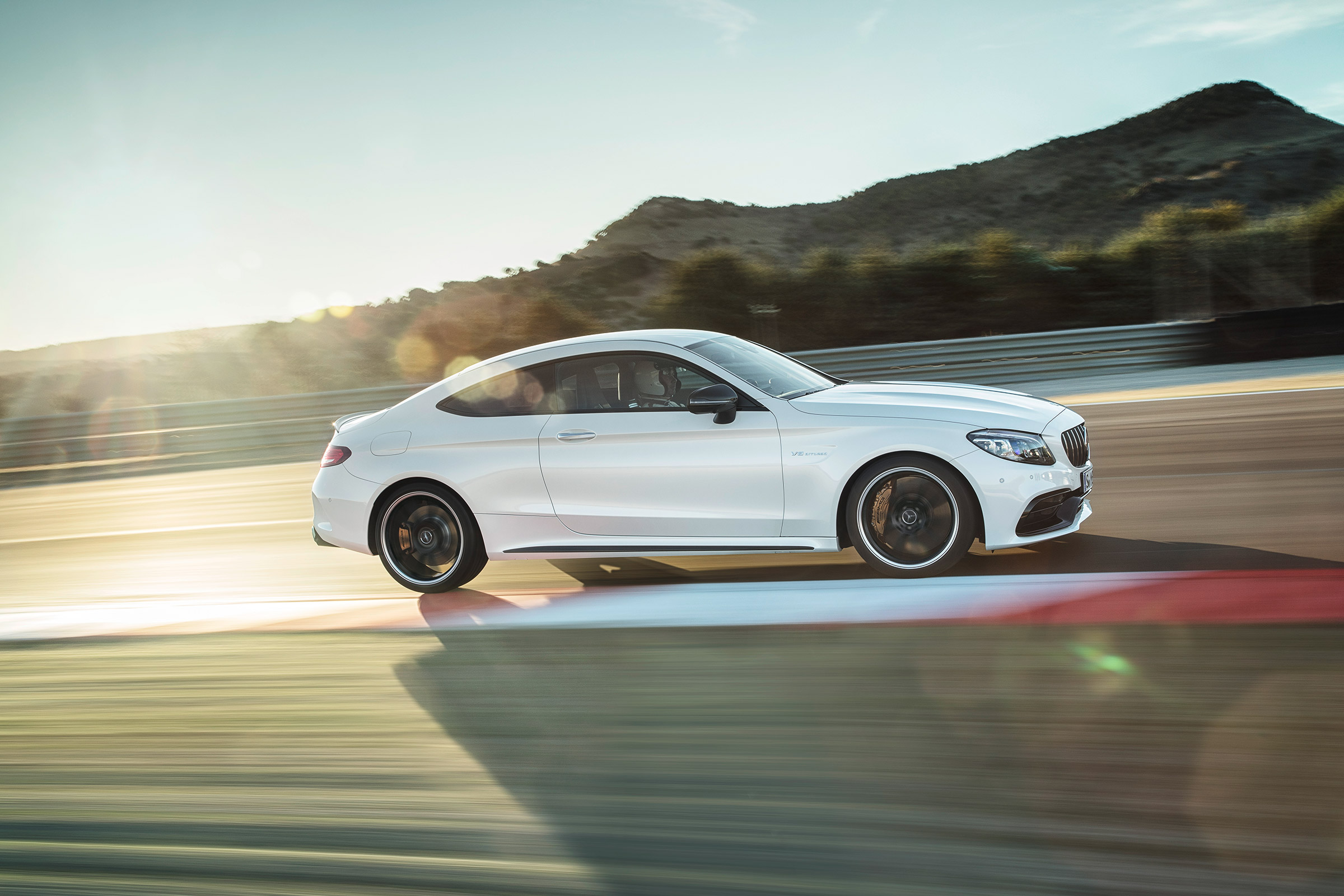 Mercedes-AMG C 63 S Coupe - white track