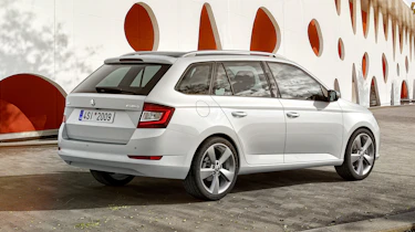 Skoda Fabia (facelift) – rear quarter