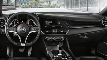 Alfa Romeo Giulia QV NRING - interior
