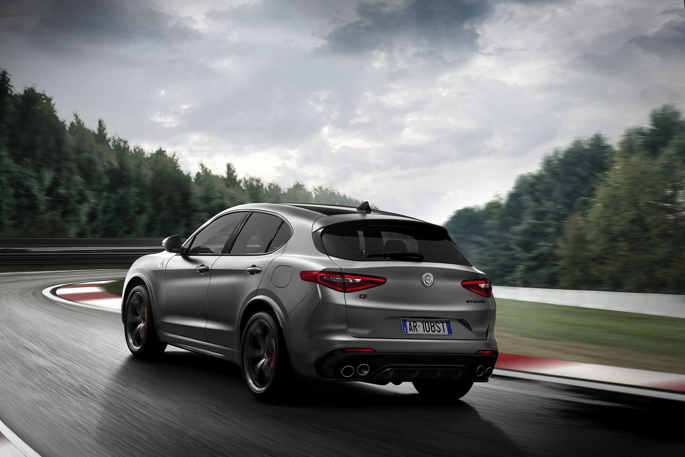 Alfa Romeo Stelvio QV NRING - rear