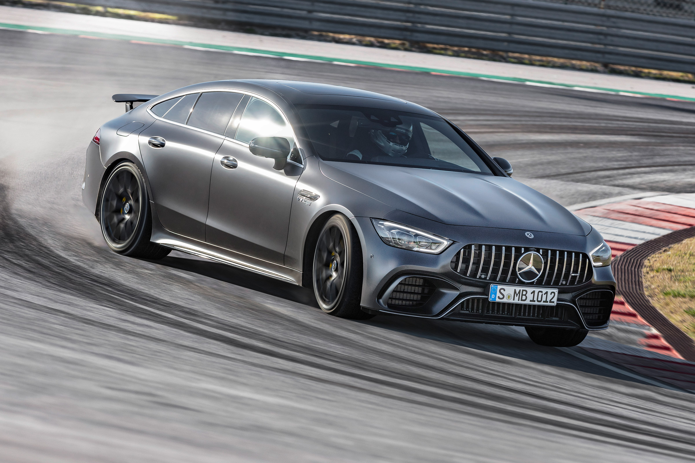 Mercedes-AMG GT 63 S - sliding