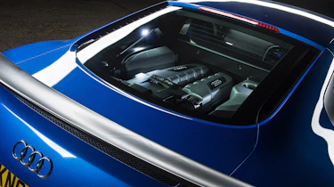 Audi R8 LMX night drive - engine cover