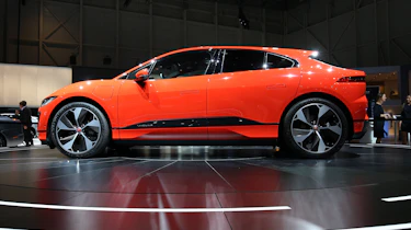Jaguar I-Pace – side