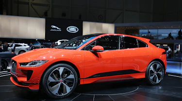 Jaguar I-Pace – side