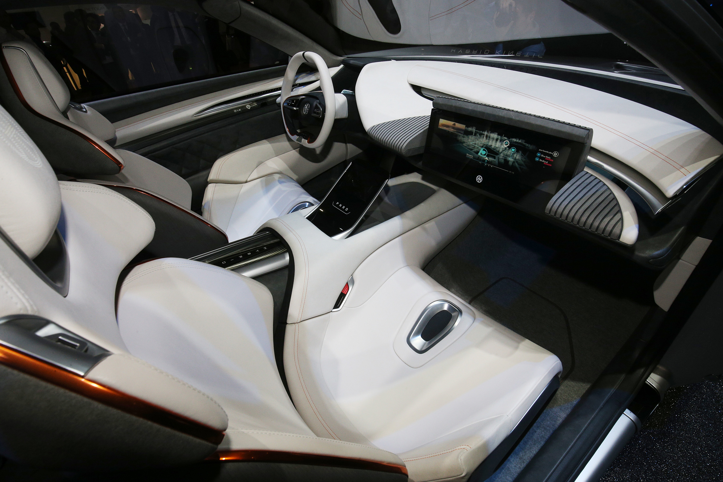 Pininfarina HK GT - front seats