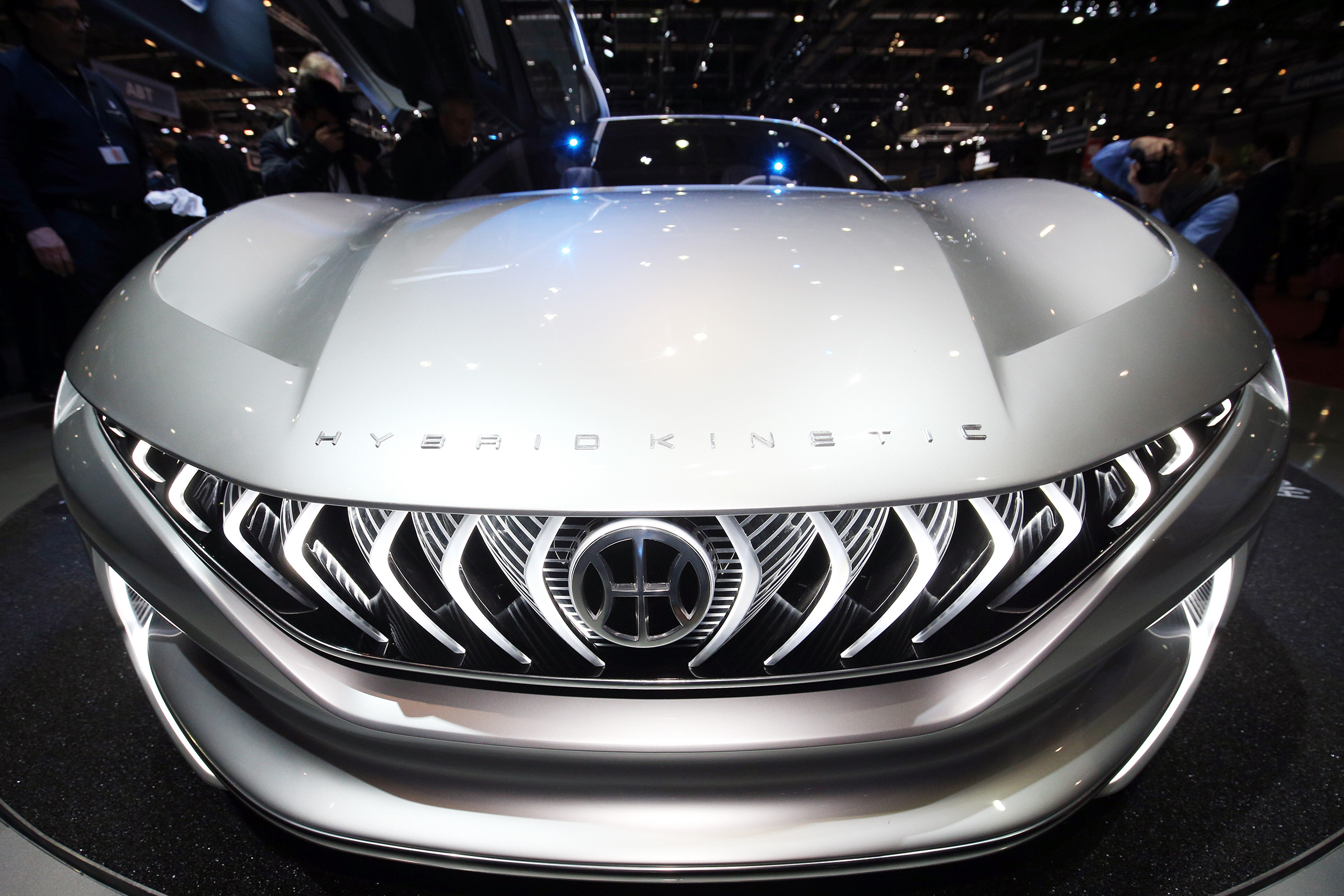 Pininfarina HK GT - front