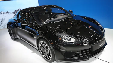Alpine A110 Pure – front quarter