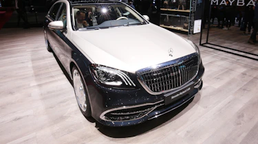 Mercedes-Maybach S 650 Saloon - front quarter