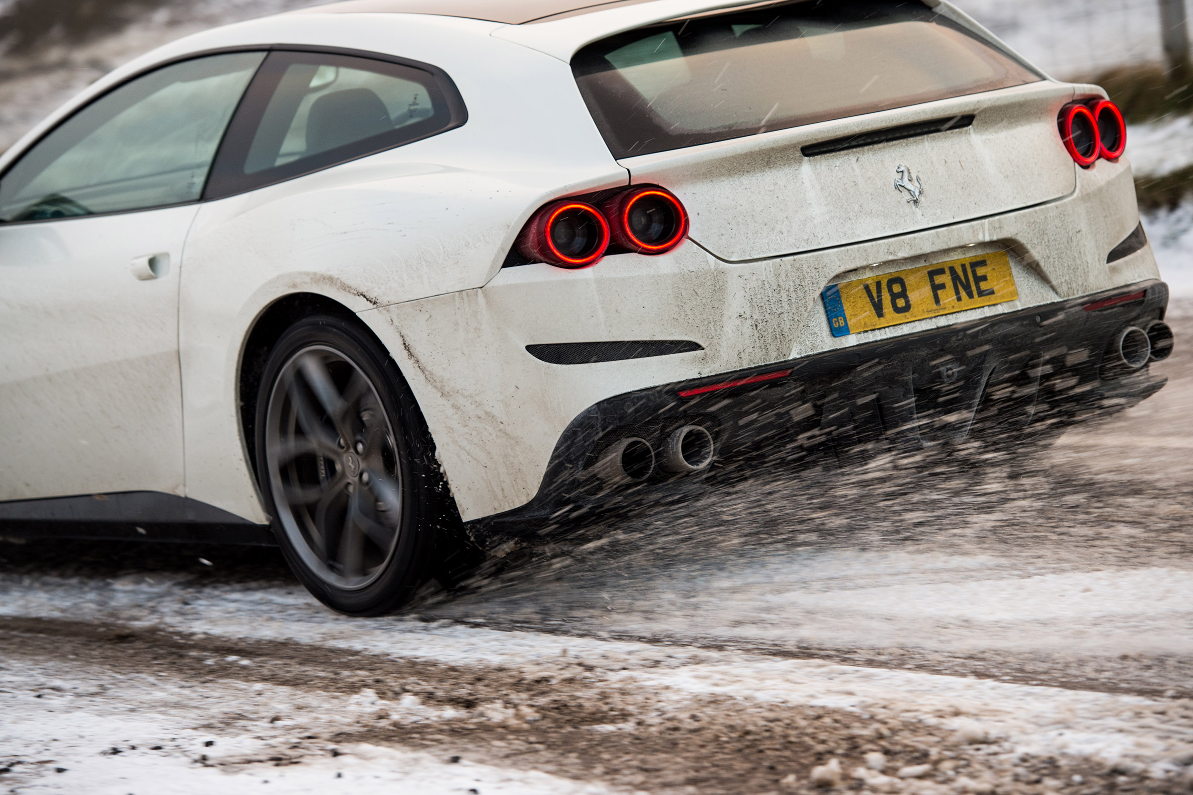 Ferrari GTC4 Lusso T - rear