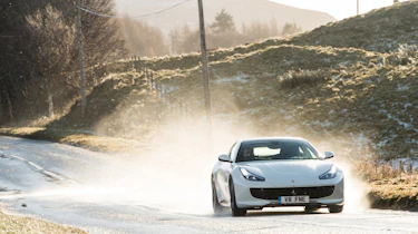 Ferrari GTC4 Lusso T - front