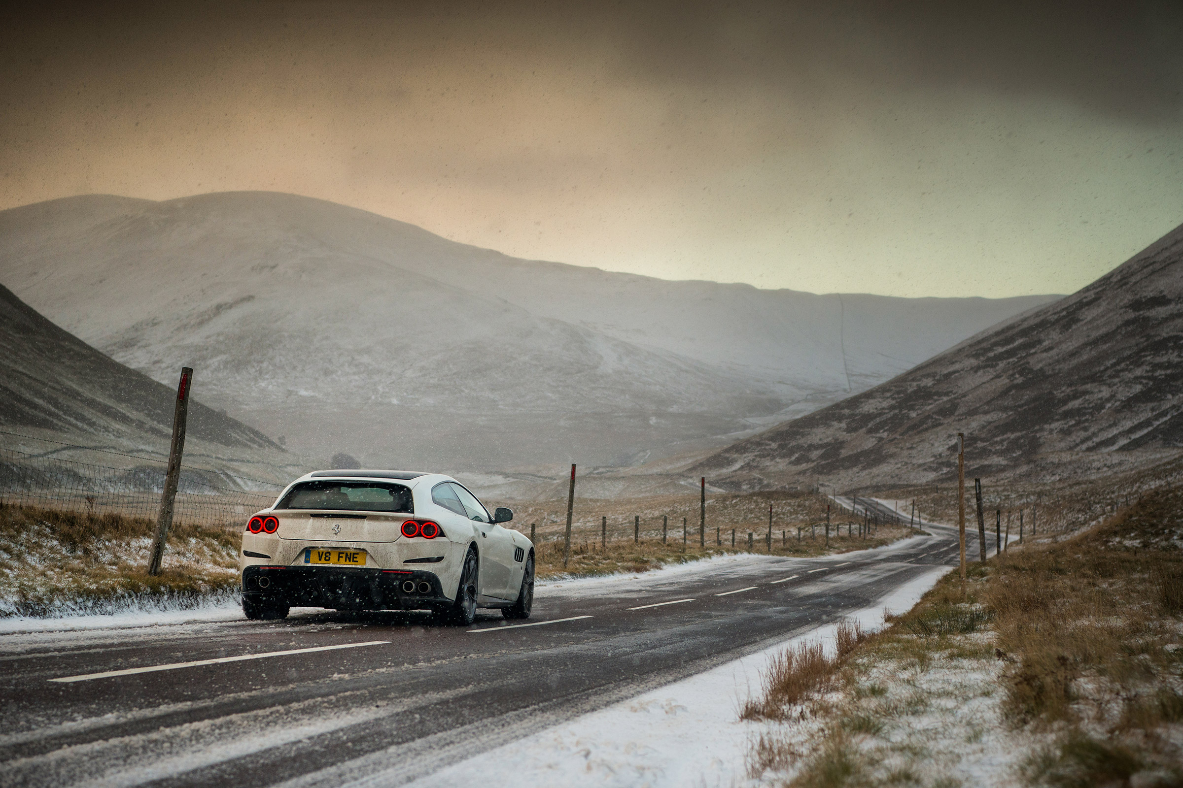 Ferrari GTC4 Lusso T - rear